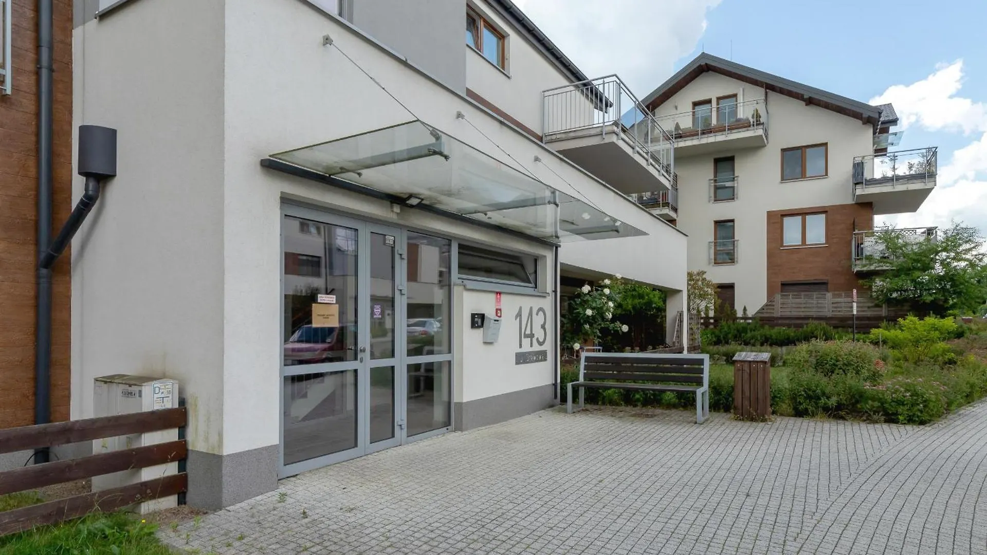 Stawowa Apartment With Balcony & Parking Cracow By Noclegi Renters Krakau
