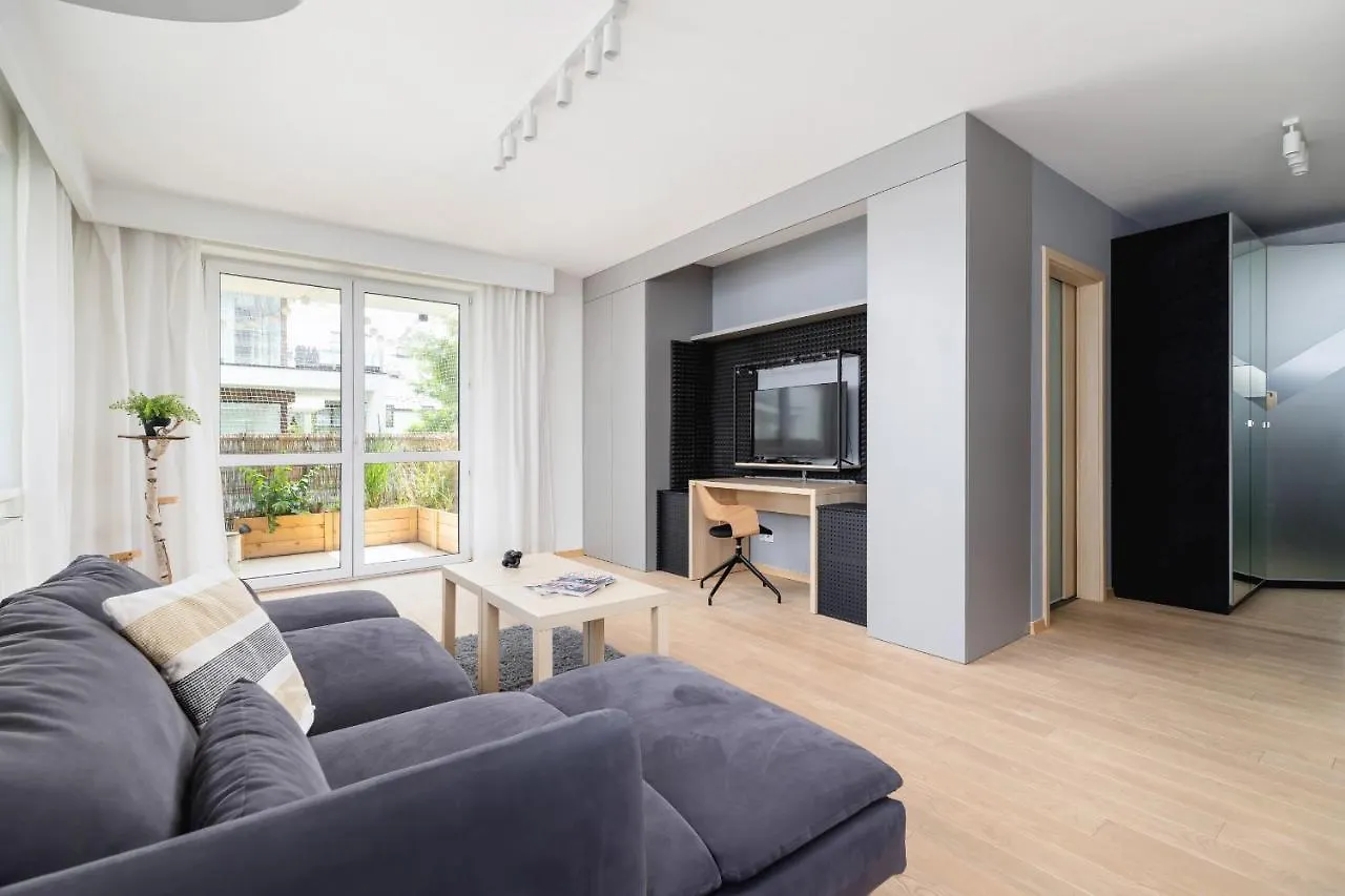 Stawowa Apartment With Balcony & Parking Cracow By Noclegi Renters Cracovia